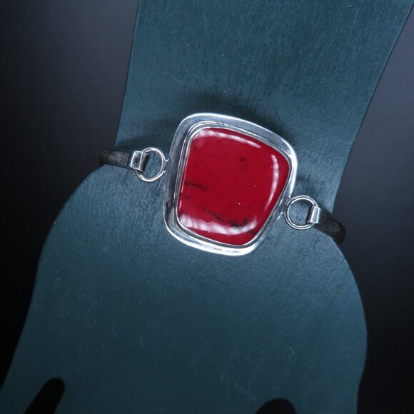 Sterling Silver Hinged Bangle with Red Stone - Picture 2 of 6